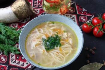 Суп лапша куриная