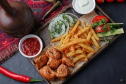 Порция шашлык с курицы