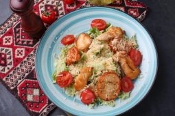 Цезарь с курицей
