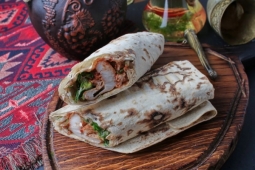 Шашлык в лаваше с курицей